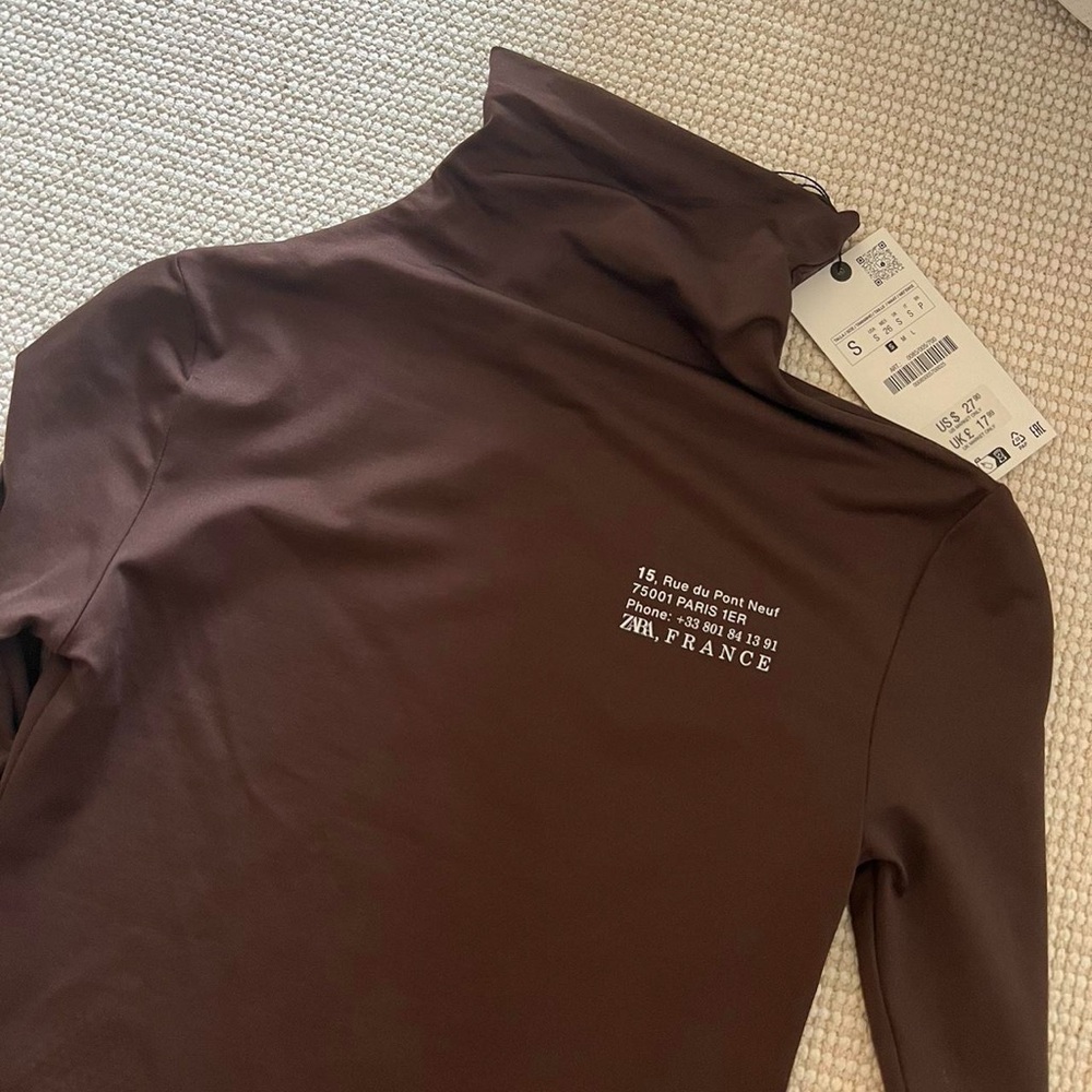 Brown Turtleneck Long Sleeve Top - Picture 3 of 3
